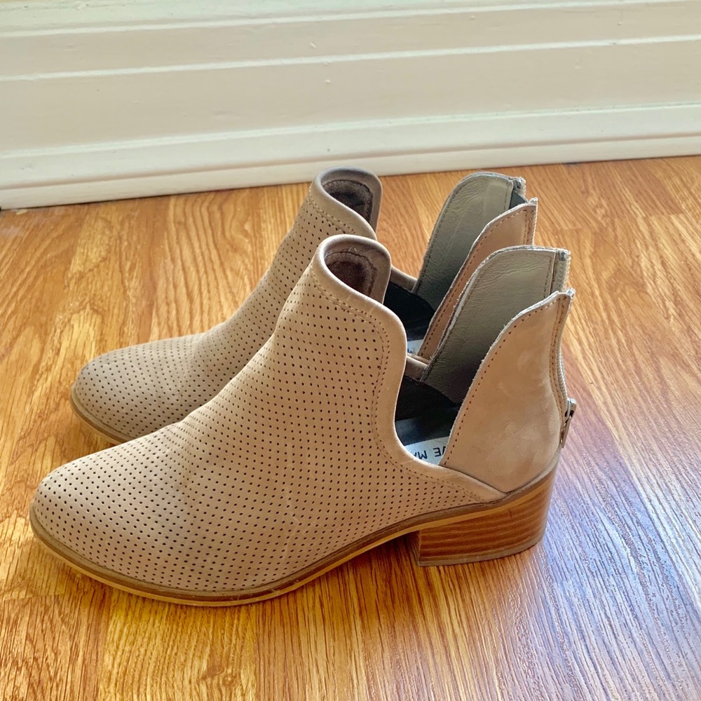 Steve Madden tan boots